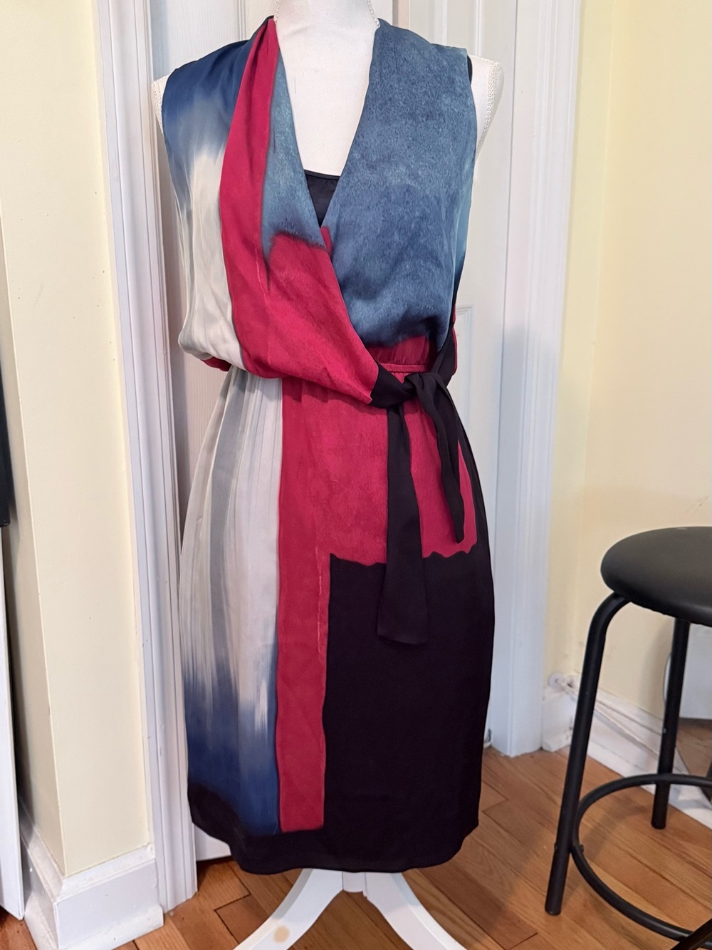 Elie Tahari Sleeveless Colorblock Wrap Midi Dress in Blue, Pink & Black